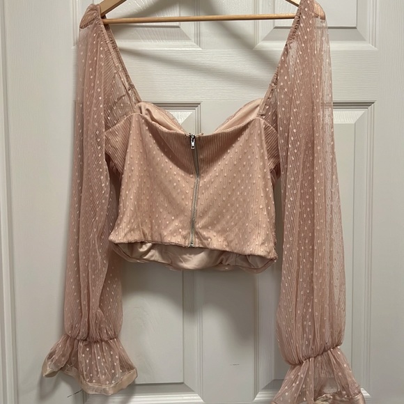 NWOT Nude pink corset style chiffon polka dot blouse with statement sleeves - Picture 4 of 4